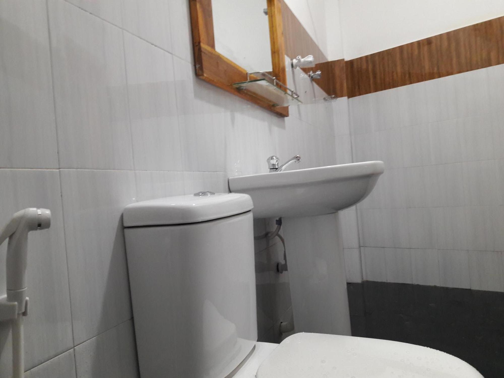 River Side & Swimming Pool Bed & Breakfast Удавалаве Екстериор снимка